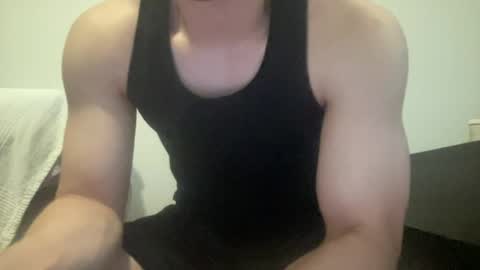 Snapshot of drveucrzy chatting on 06-12-26, 11:14 driveucrzy online show from 06-12-26, 11:14