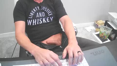 Snapshot of ds0574 chatting on 12-02-24, 06:32 D Ship online show from 12-02-24, 06:32