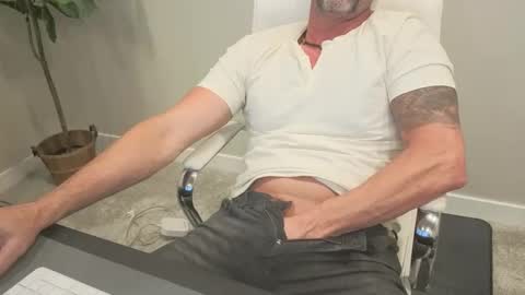 Snapshot of ds0574 chatting on 09-09-25, 01:05 D Ship online show from 09-09-25, 01:05