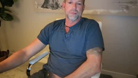 Snapshot of ds0574 chatting on 10-05-25, 08:23 D Ship online show from 10-05-25, 08:23