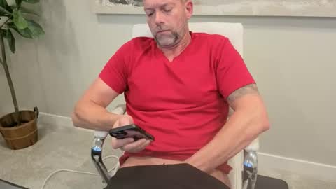 Snapshot of ds0574 chatting on 10-13-25, 09:15 D Ship online show from 10-13-25, 09:15