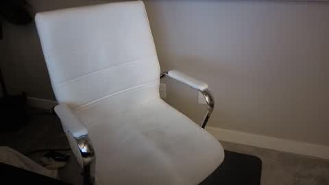 Snapshot of ds0574 chatting on 12-22-25, 11:07 D Ship online show from 12-22-25, 11:07