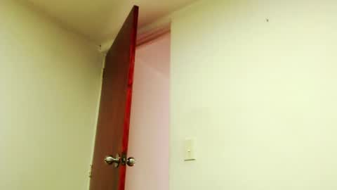 Snapshot of dualdoflow chatting on 11-18-25, 01:37 S.K..maorisa98 VIDEOS SEXHARD PPBOY 55TASTEPROTEIN online show from 11-18-25, 01:37