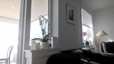 Snapshot of duin8 chatting on 04-11-26, 11:47 Duin8 online show from 04-11-26, 11:47