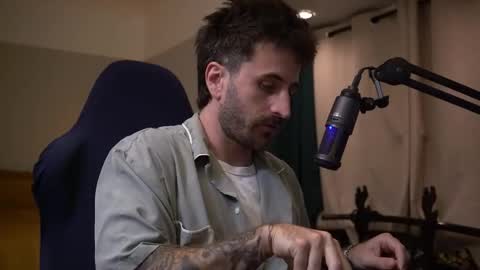 Snapshot of dukethedude chatting on 11-09-25, 03:16 Duke online show from 11-09-25, 03:16