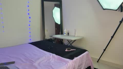 Snapshot of dulce765 chatting on 11-02-25, 03:20 dulce765 online show from 11-02-25, 03:20