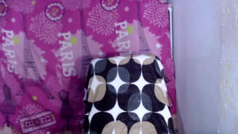 Snapshot of dulce_amor chatting on 01-12-25, 04:52 Dulce online show from 01-12-25, 04:52