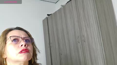 Im Dulce online show from 11-01-25, 02:24