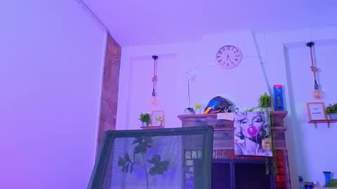Snapshot of dulce_celeste15 chatting on 03-13-26, 05:52 C E L E S T E online show from 03-13-26, 05:52