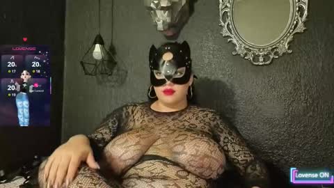 DULCE LF online show from 10-29-25, 05:31