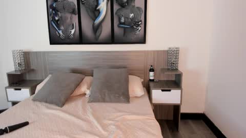 Dulce Maria online show from 04-10-26, 07:40