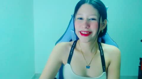 dulce_mauren online show from 12-18-25, 06:30