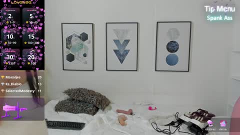 Snapshot of dulce_powl chatting on 12-29-24, 01:24 Dulce  online show from 12-29-24, 01:24