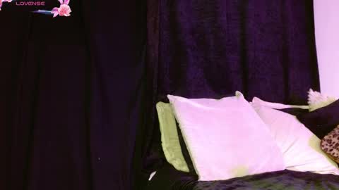   online show from 01-18-26, 01:42