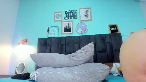 DULCE AURORA online show from 02-26-25, 02:59