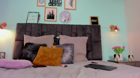 DULCE AURORA online show from 03-08-25, 02:55