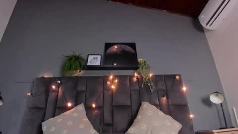 DULCE AURORA online show from 02-06-26, 03:00