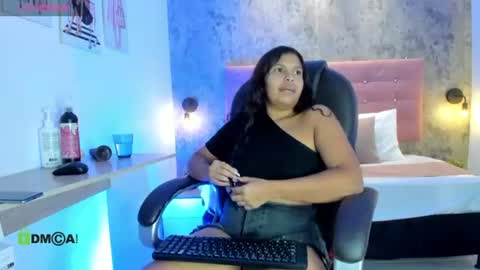 Dulce  online show from 07-17-26, 07:30