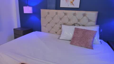 Kitten online show from 04-10-26, 11:26