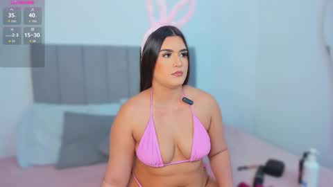   online show from 10-22-25, 03:29