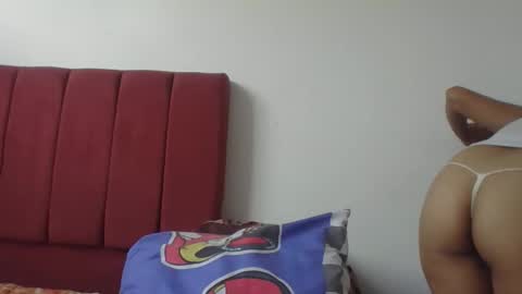 Snapshot of dulcekatty18 chatting on 09-21-25, 01:13 dulcekatty18 online show from 09-21-25, 01:13