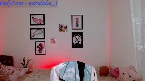 Snapshot of dulcemaria_alvarez22 chatting on 11-29-25, 01:08 Dulce online show from 11-29-25, 01:08