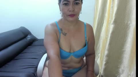 Snapshot of dulcemilf_ chatting on 01-30-25, 06:56 Dulce online show from 01-30-25, 06:56