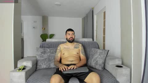 Jlozada05 online show from 02-23-26, 04:32