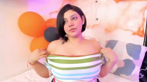 Dulce online show from 10-31-25, 06:31