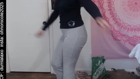 the only advantage you have over me is that u can kiss my ass and i cant  online show from 03-03-26, 08:04