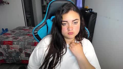 Nicole   online show from 11-28-25, 08:44