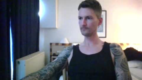 Snapshot of durexdublex chatting on 12-17-25, 09:48 durexdublex online show from 12-17-25, 09:48