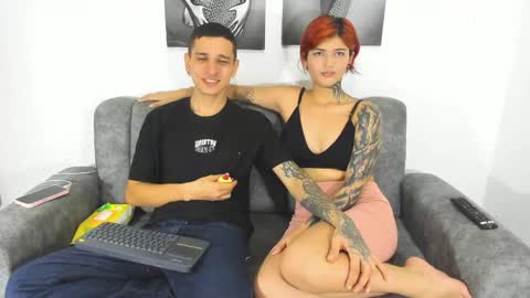 Snapshot of dust_couple chatting on 05-27-26, 01:46 Nicolle y Julian online show from 05-27-26, 01:46