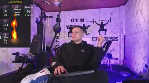 Snapshot of dustin_sonne chatting on 10-27-25, 03:32 Dustin Sonne online show from 10-27-25, 03:32