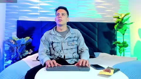 Dustin Sonne online show from 04-20-26, 03:42