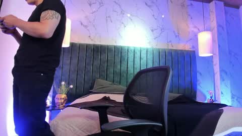 Dustin Sonne online show from 04-25-26, 03:42