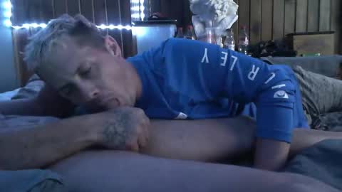 Snapshot of dustinwyant1983 chatting on 11-11-25, 11:16 dustinwyant1983 online show from 11-11-25, 11:16