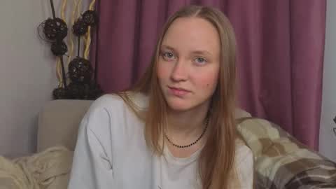 Snapshot of dustydeida chatting on 12-05-25, 07:21 Jenny online show from 12-05-25, 07:21