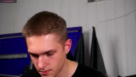 Snapshot of dustyn_fox chatting on 11-01-25, 03:36 Dustyn online show from 11-01-25, 03:36