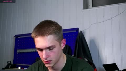 Snapshot of dustyn_fox chatting on 11-05-25, 03:45 Dustyn online show from 11-05-25, 03:45