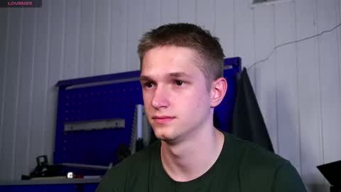 Snapshot of dustyn_fox chatting on 11-08-25, 03:12 Dustyn online show from 11-08-25, 03:12