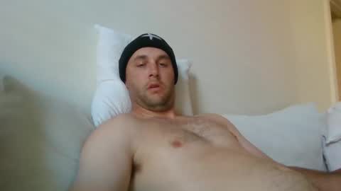 Snapshot of dustyroy09 chatting on 12-31-24, 12:00 dustyroy09 online show from 12-31-24, 12:00