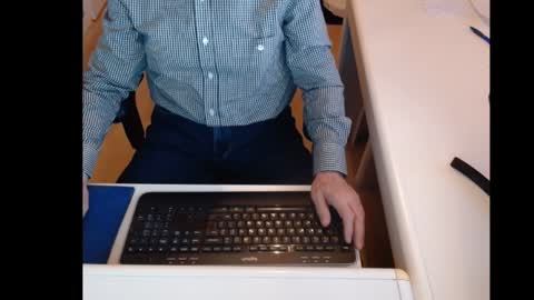 Snapshot of dutchpornking2 chatting on 01-09-25, 07:52 dutchpornking2 online show from 01-09-25, 07:52