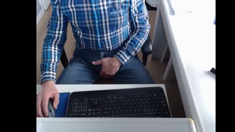 Snapshot of dutchpornking2 chatting on 01-14-25, 11:31 dutchpornking2 online show from 01-14-25, 11:31