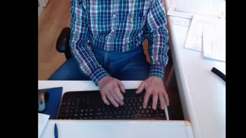 Snapshot of dutchpornking2 chatting on 01-31-25, 03:11 dutchpornking2 online show from 01-31-25, 03:11