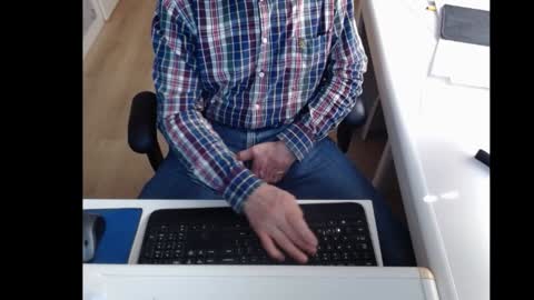 Snapshot of dutchpornking2 chatting on 02-03-25, 12:36 dutchpornking2 online show from 02-03-25, 12:36