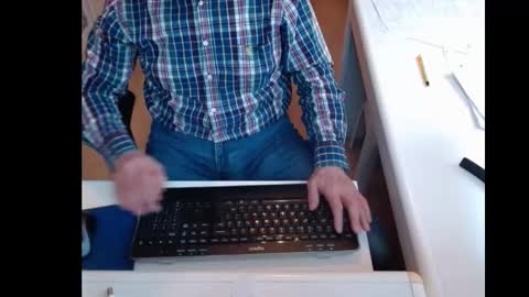 Snapshot of dutchpornking2 chatting on 02-12-25, 01:27 dutchpornking2 online show from 02-12-25, 01:27