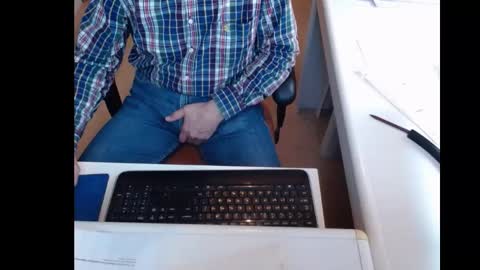 Snapshot of dutchpornking2 chatting on 02-15-25, 10:44 dutchpornking2 online show from 02-15-25, 10:44