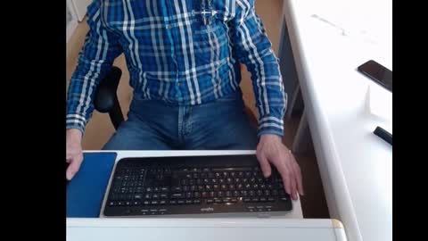 Snapshot of dutchpornking2 chatting on 02-18-25, 11:33 dutchpornking2 online show from 02-18-25, 11:33