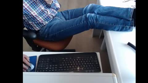 Snapshot of dutchpornking2 chatting on 02-28-25, 11:25 dutchpornking2 online show from 02-28-25, 11:25